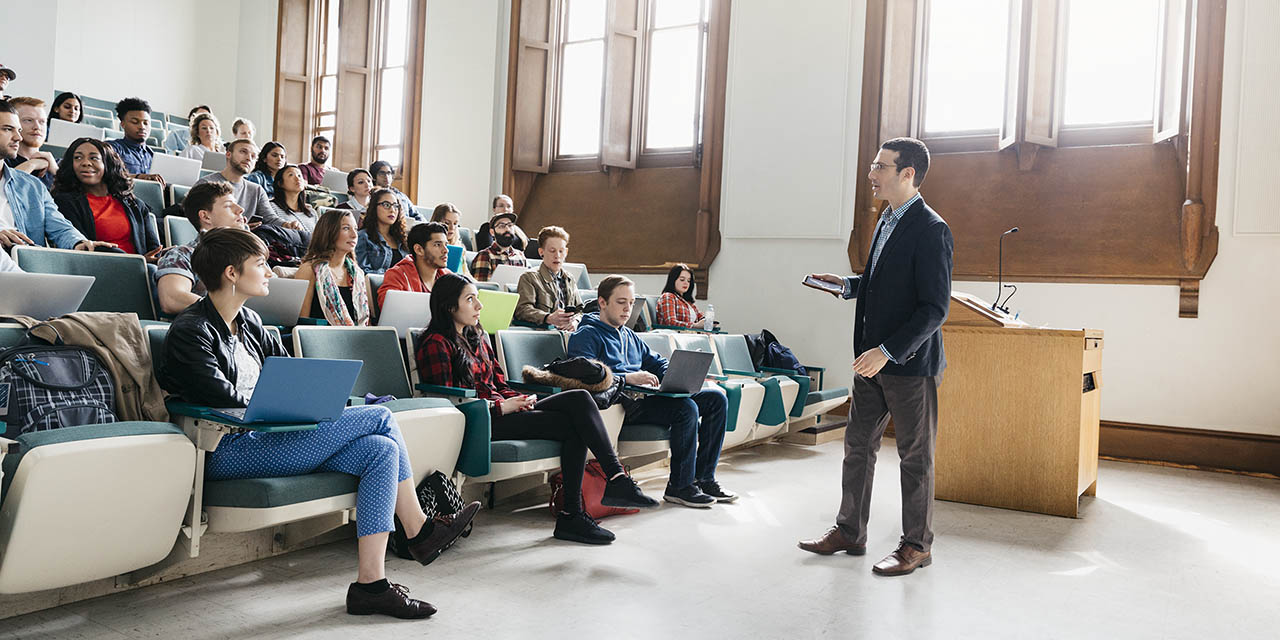 Getting Smart: Engaging with Student on the Top Hat Platform